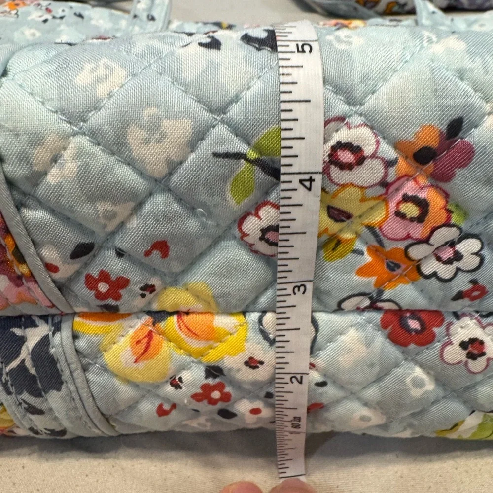 Vera Bradley Blue Tote Bag with Structured Design and Playful Aesthetic - Picture 10 of 10